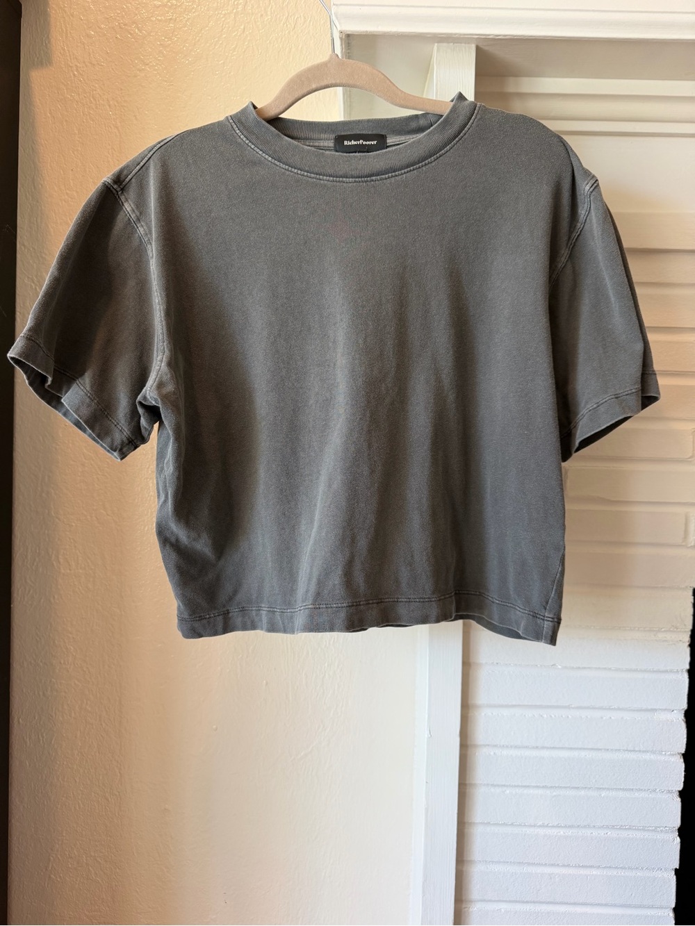 Richer Poorer Charcoal Gray Relaxed Cropped Boxy Tee Size Medium